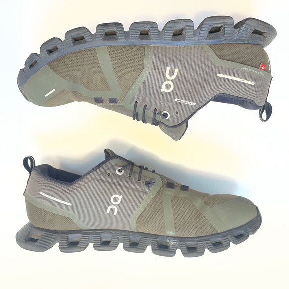 OnCloud Waterproof Running Shoes, Women's Size 9 - Picture 2 of 10